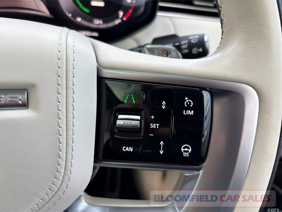 Land Rover Range Rover SUV, Petrol Plug-in Hybrid, 2025, Black