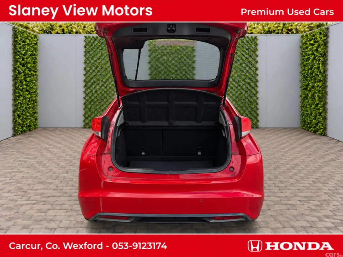Honda Civic Hatchback, Diesel, 2014, Red