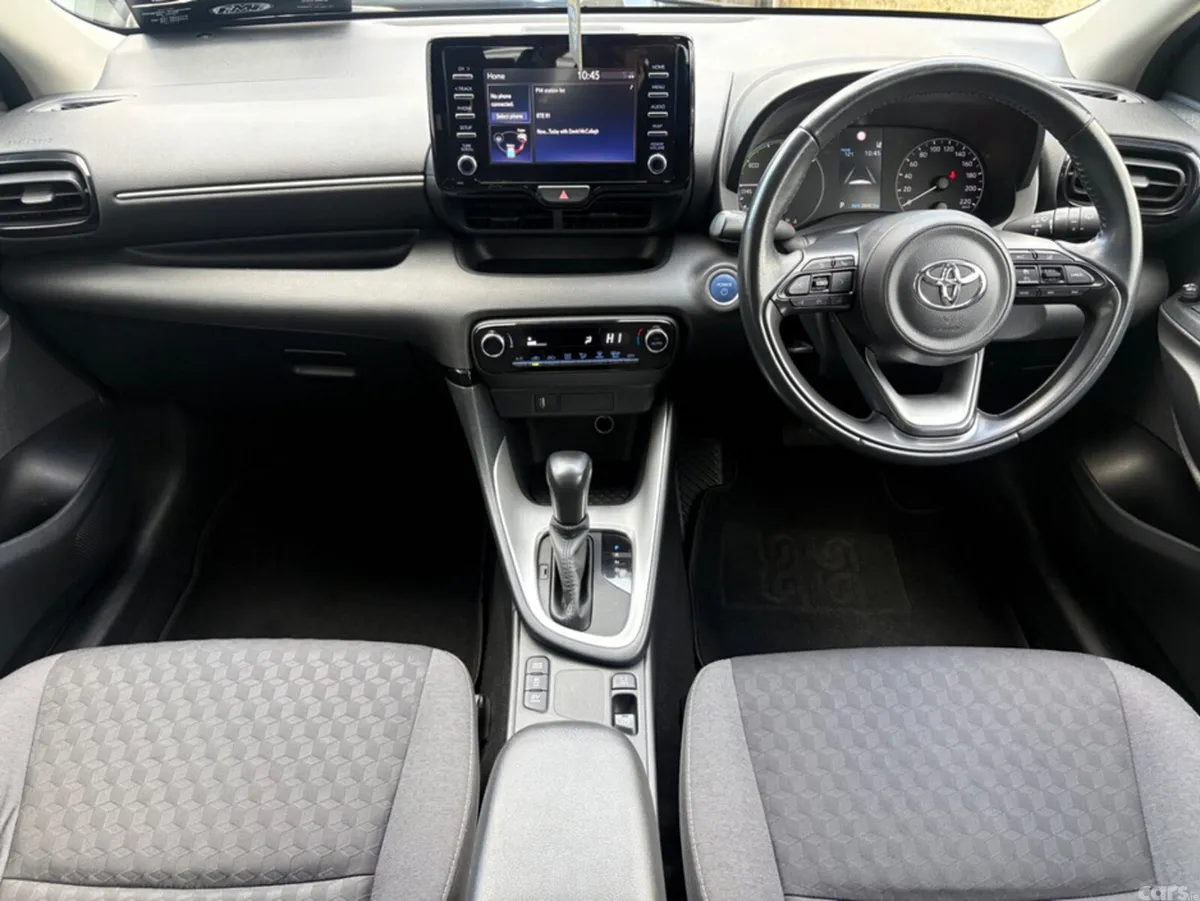 Toyota Yaris Hatchback, Petrol Hybrid, 2021, Black