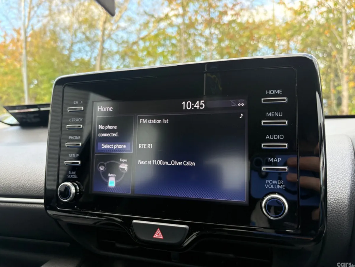 Toyota Yaris Hatchback, Petrol Hybrid, 2021, Black