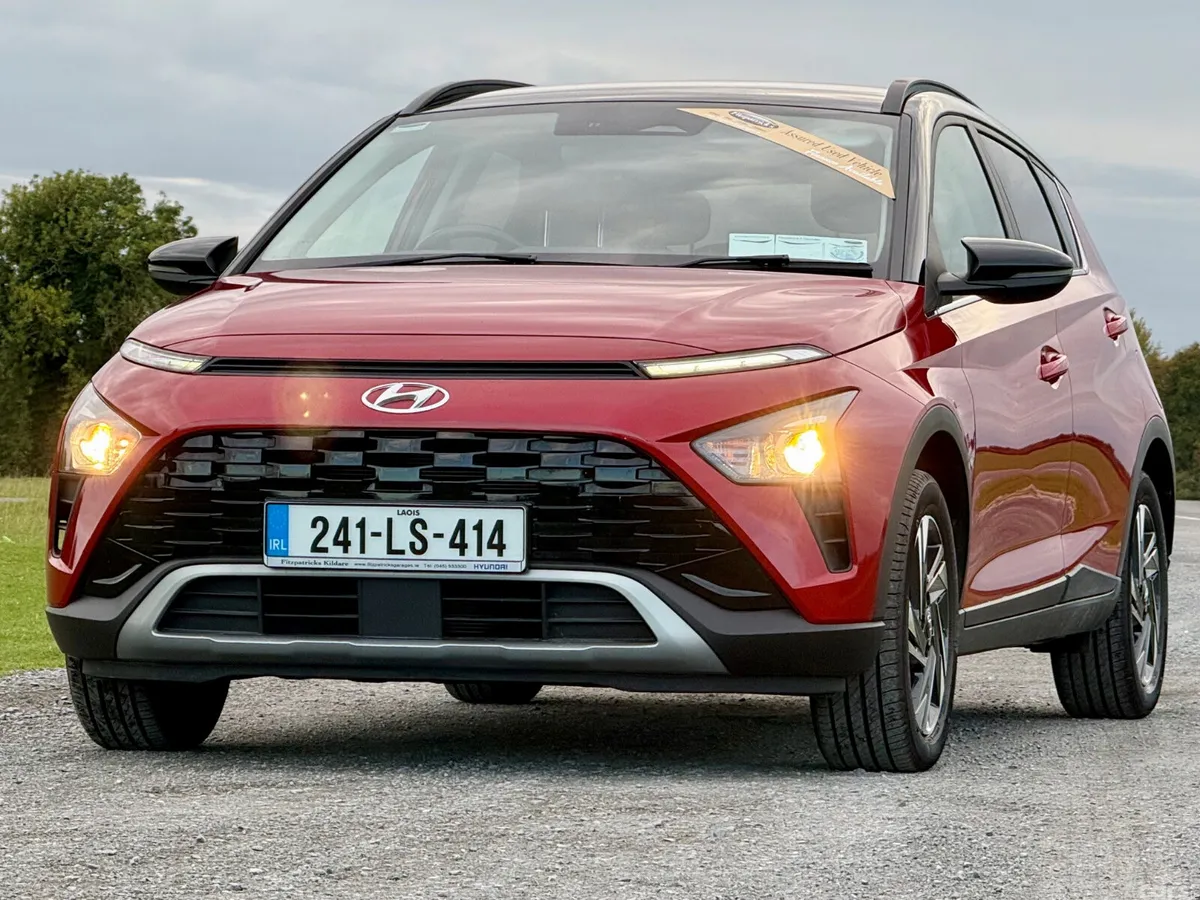 Hyundai Bayon Estate/Jeep, Petrol, 2024, Red