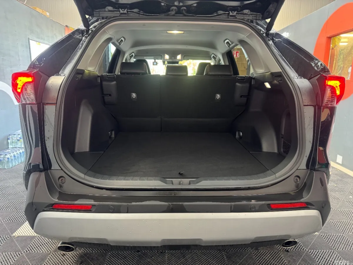 Toyota RAV4 SUV, Petrol Hybrid, 2024, Black