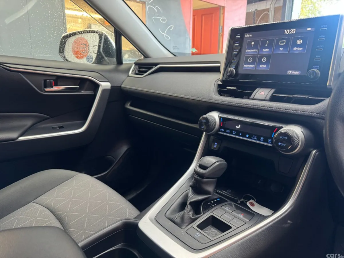 Toyota RAV4 SUV, Petrol Hybrid, 2021, White