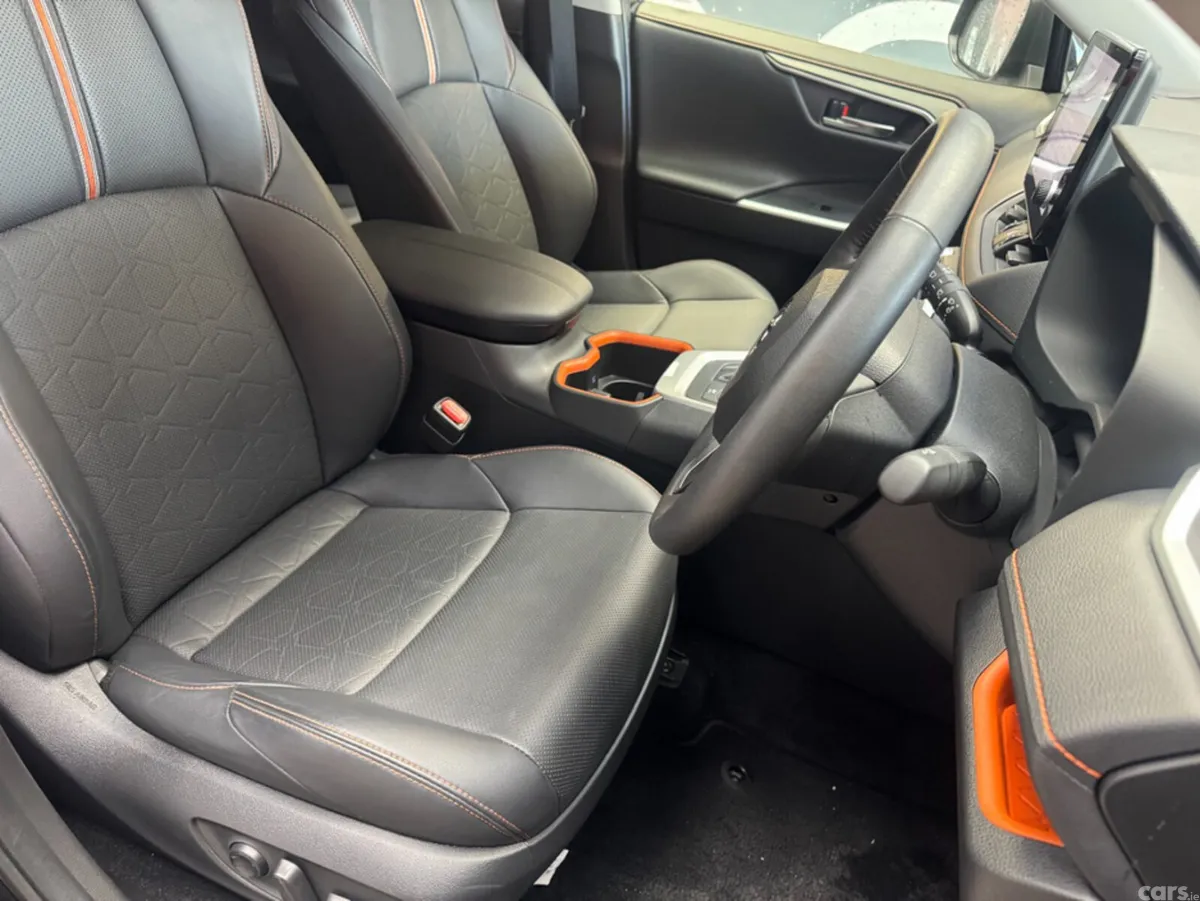 Toyota RAV4 SUV, Petrol Hybrid, 2024, Black
