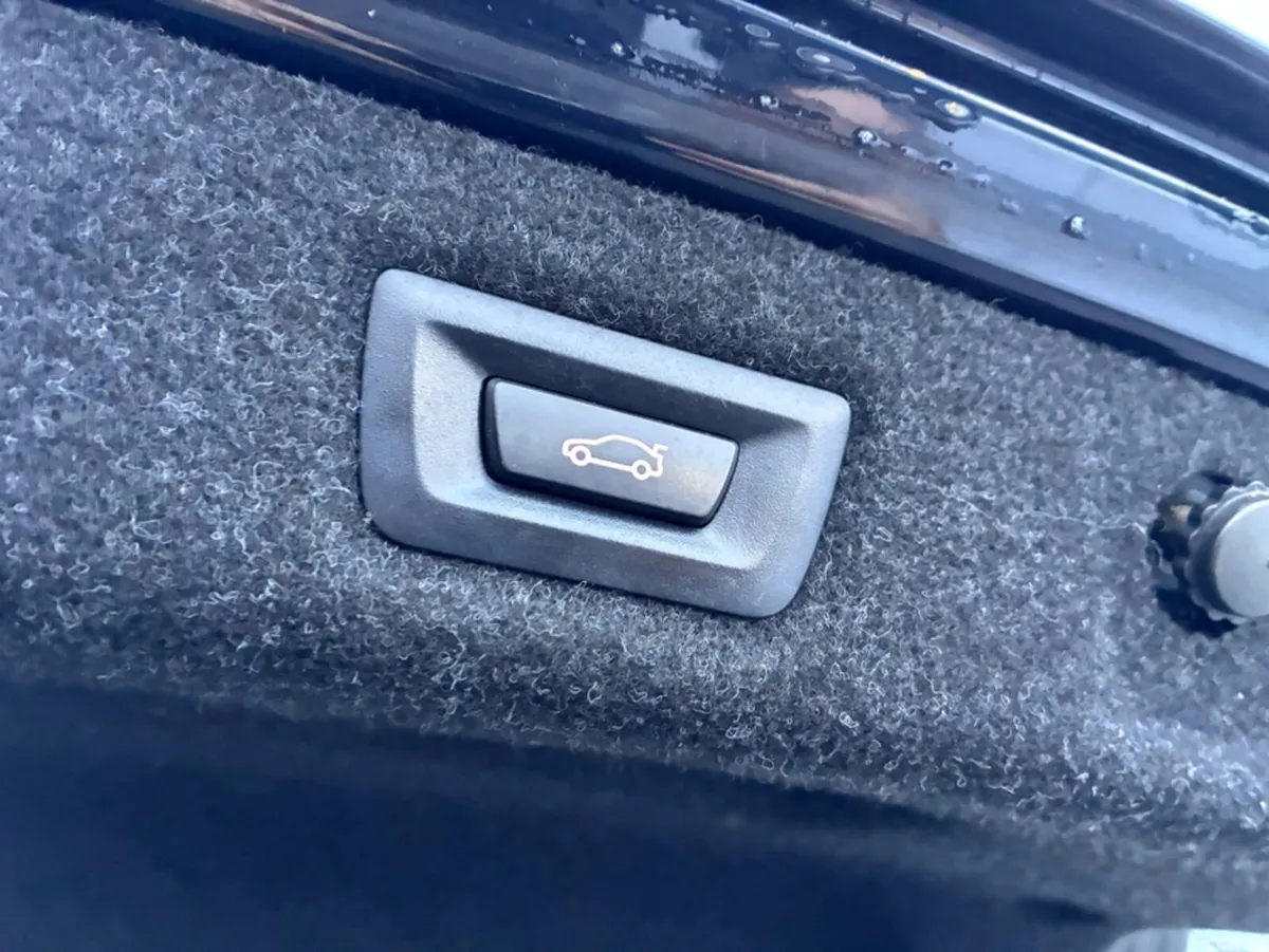 BMW 5-Series Saloon, Diesel, 2019, Black