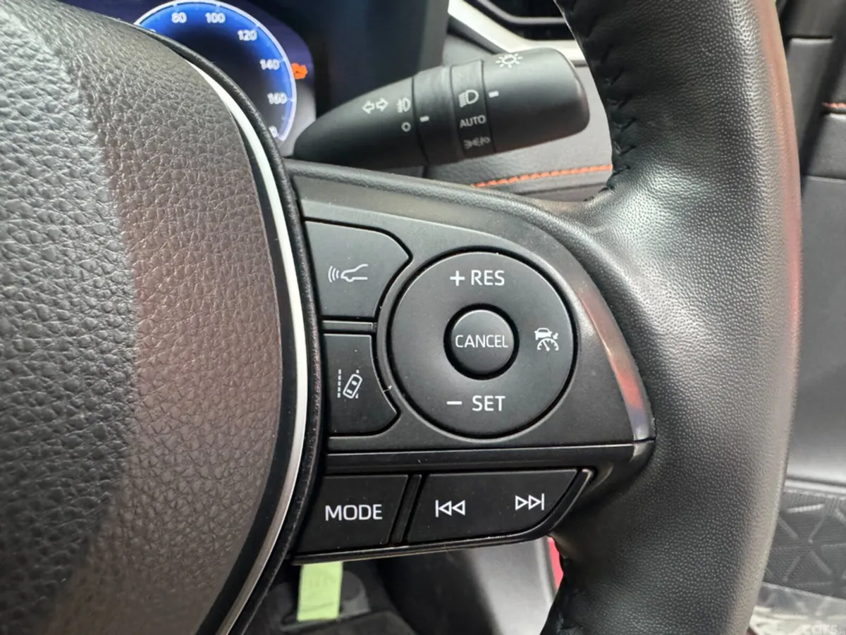Toyota RAV4 SUV, Petrol Hybrid, 2023, Red