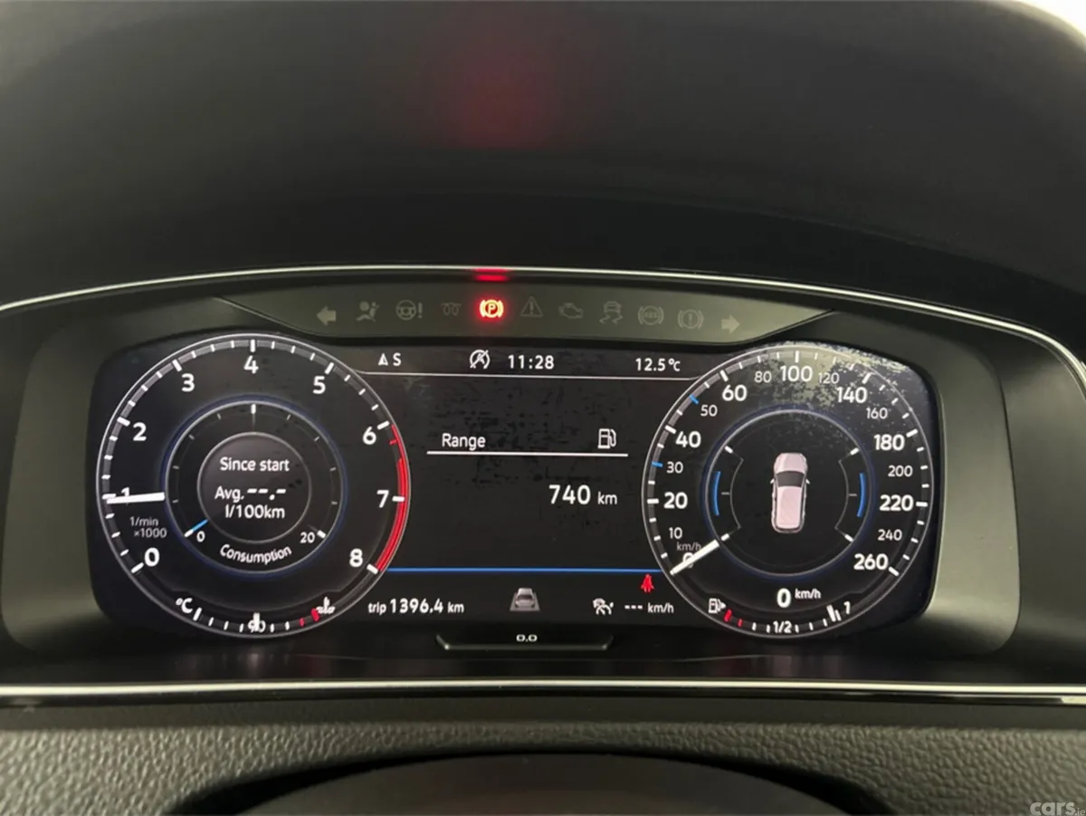 Volkswagen Golf Hatchback, Petrol, 2018, Yellow