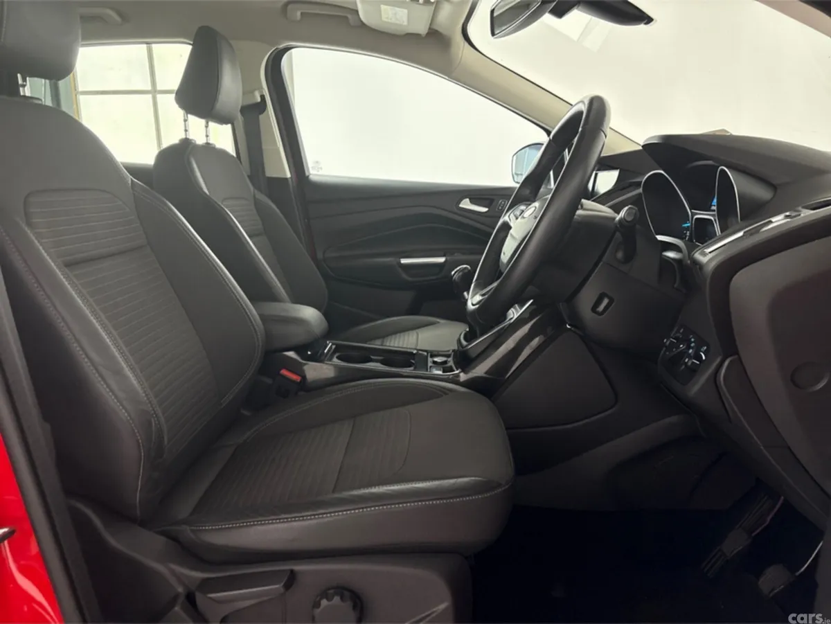 Ford Kuga MPV, Diesel, 2019, Red