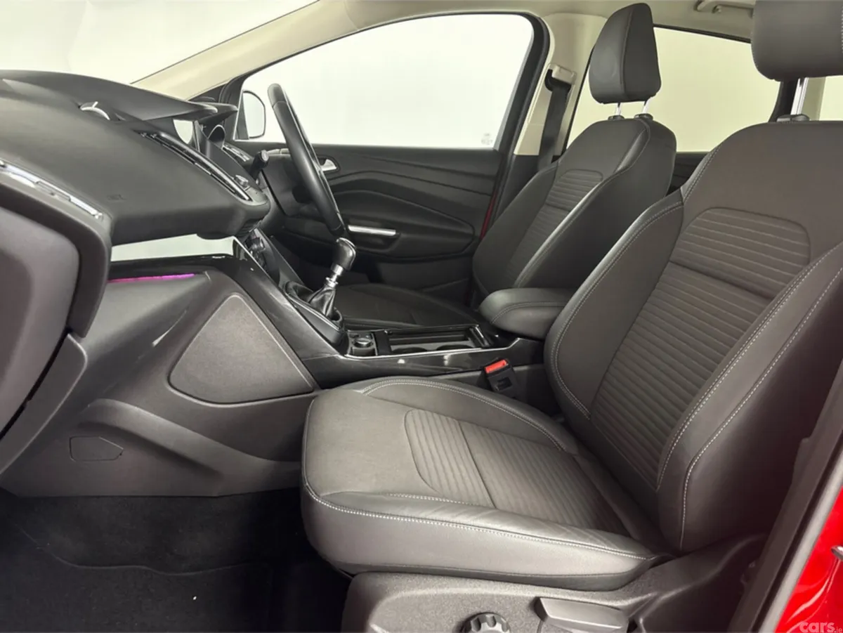 Ford Kuga MPV, Diesel, 2019, Red