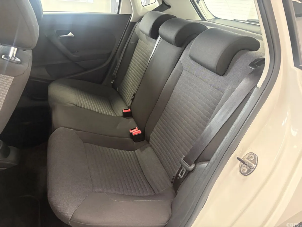 Volkswagen Polo Hatchback, Petrol, 2014, White