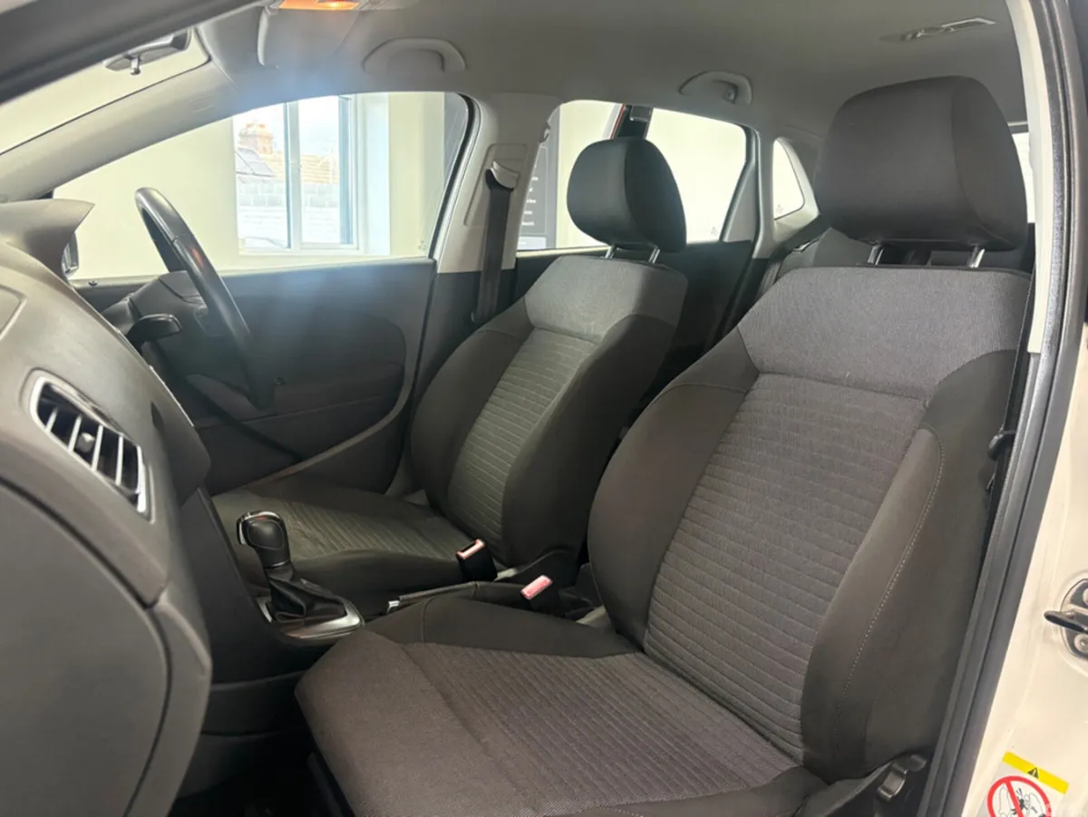 Volkswagen Polo Hatchback, Petrol, 2014, White