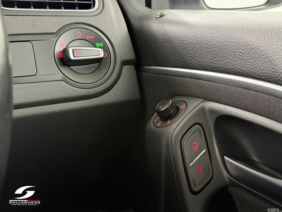 Volkswagen Polo Hatchback, Petrol, 2017, Silver