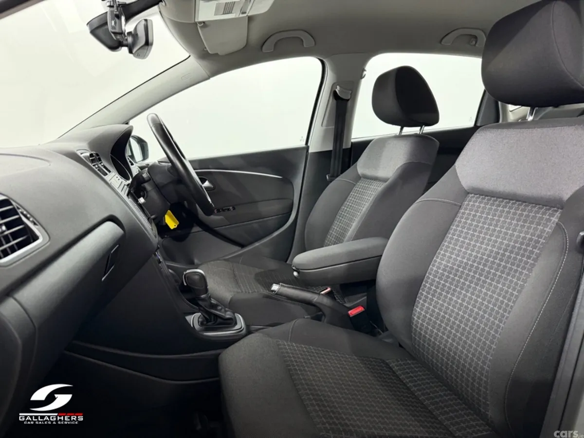 Volkswagen Polo Hatchback, Petrol, 2017, Silver