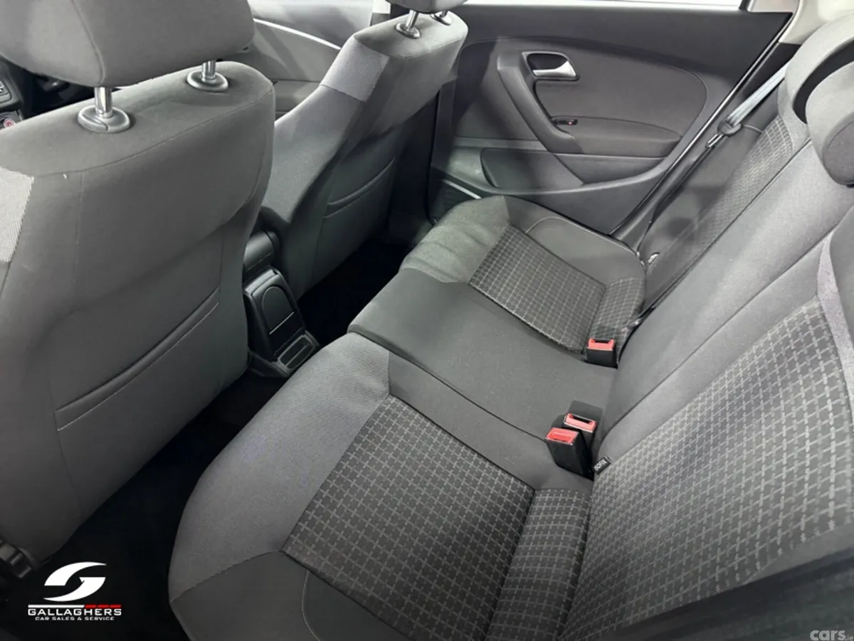 Volkswagen Polo Hatchback, Petrol, 2017, Silver