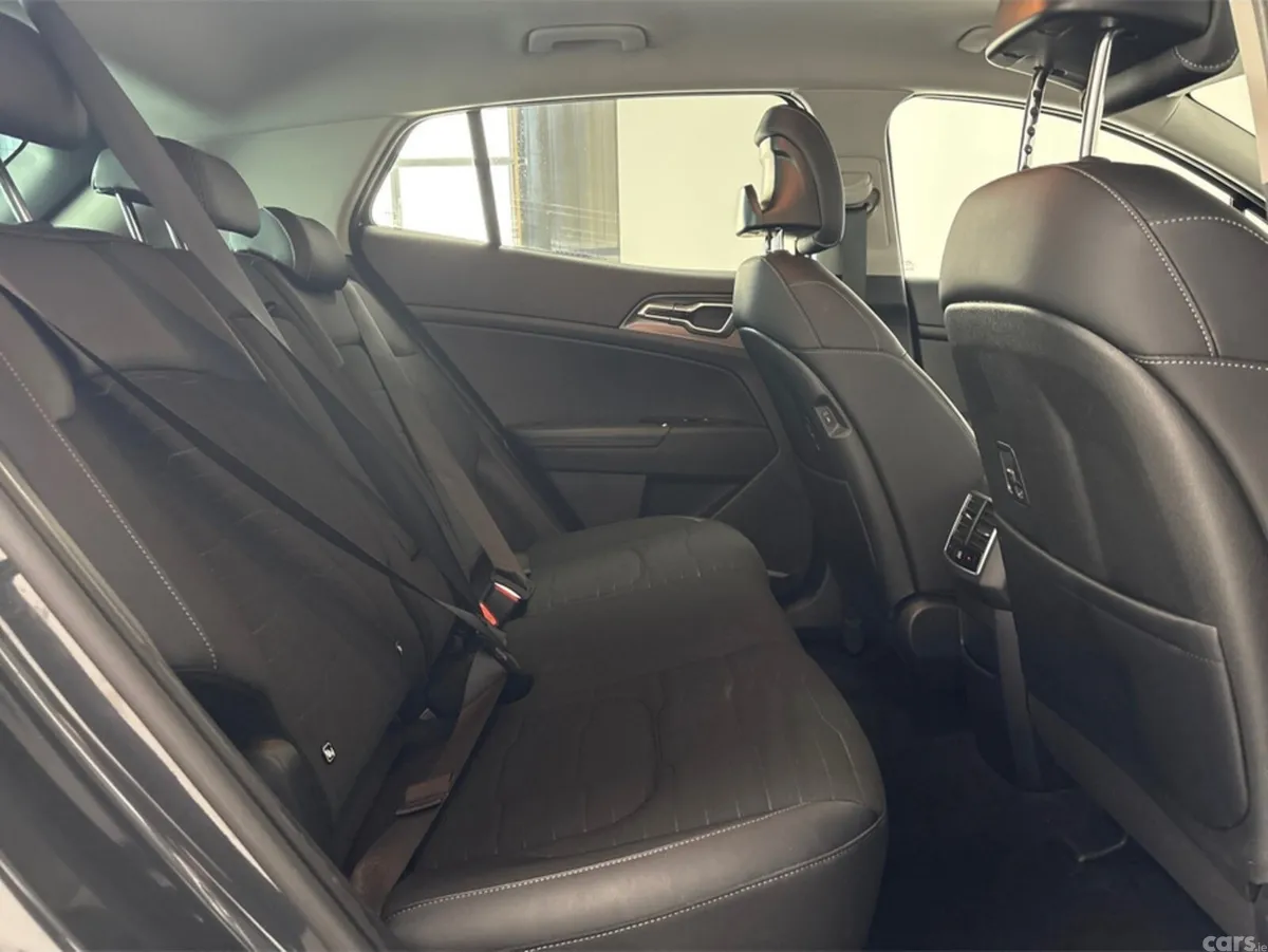 Kia Sportage Estate, Petrol Plug-in Hybrid, 2024, Grey