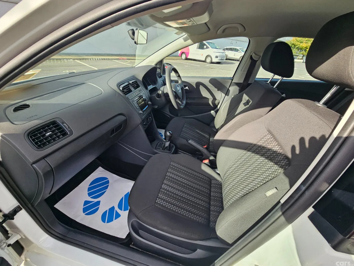 Volkswagen Polo Hatchback, Petrol, 2017, White