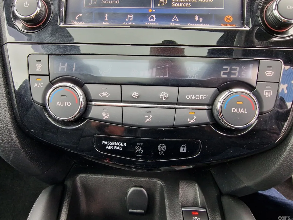 Nissan Qashqai SUV, Diesel, 2020, Black