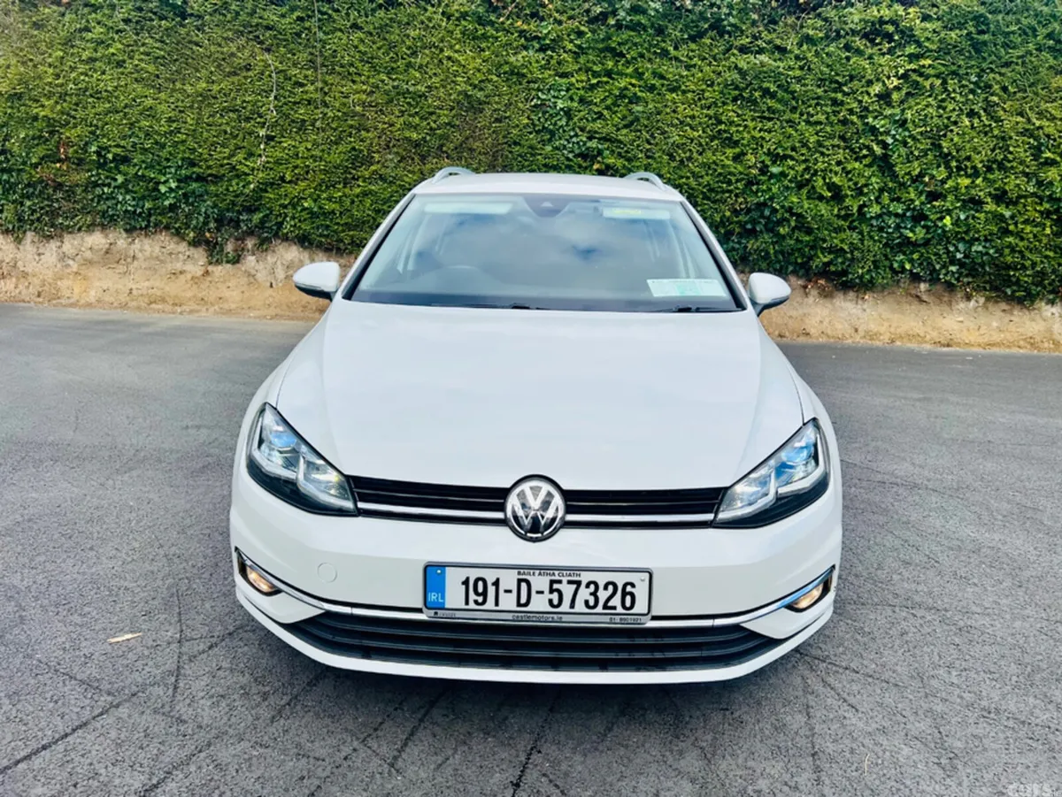 Volkswagen Golf Estate, Petrol, 2019, White