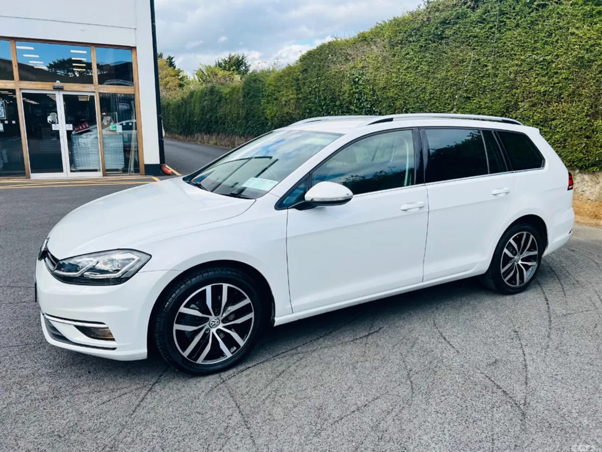 Volkswagen Golf Estate, Petrol, 2019, White