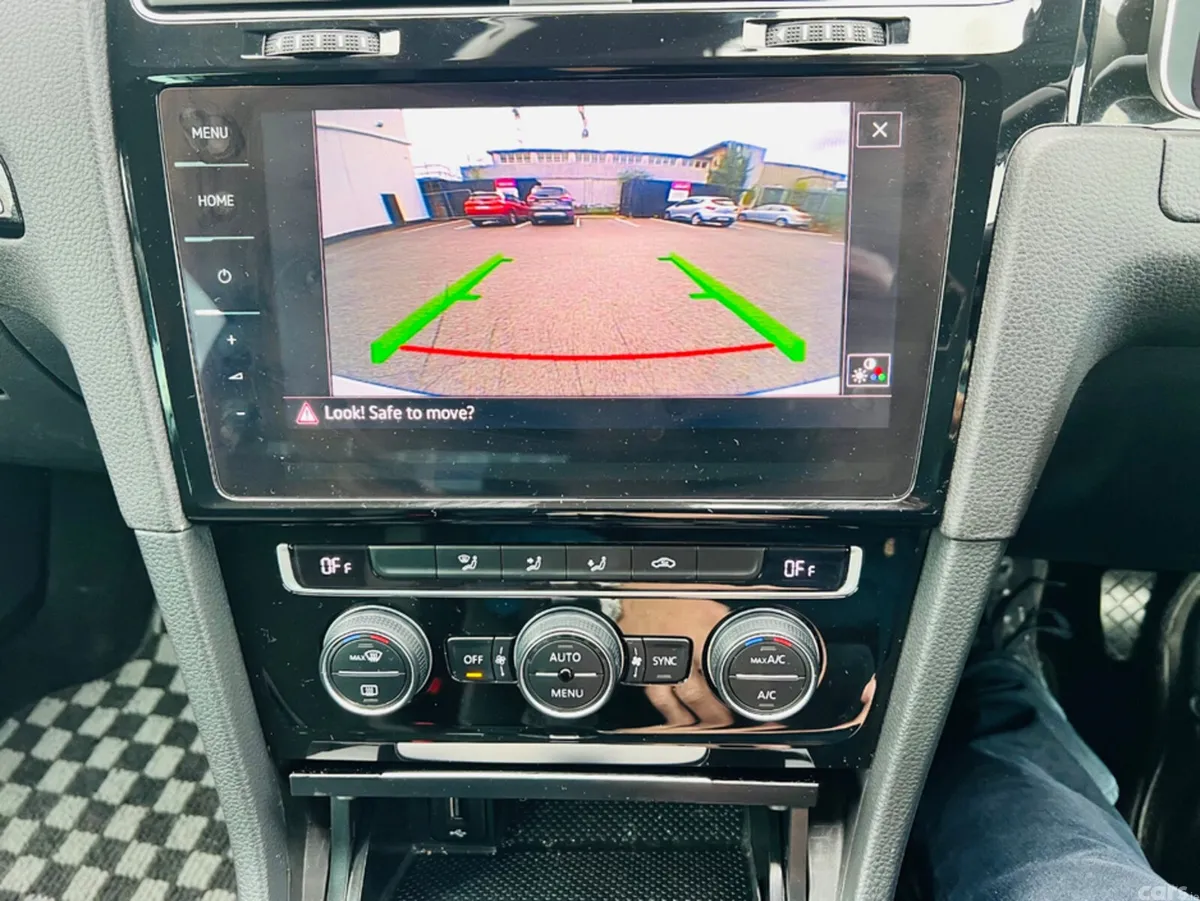 Volkswagen Golf Estate, Petrol, 2019, White