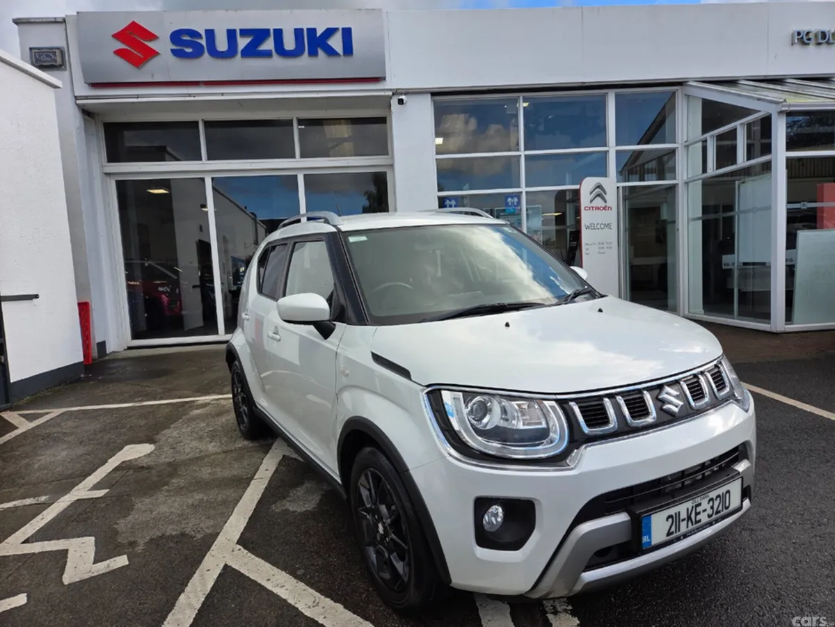 Suzuki Ignis Hatchback, Petrol, 2021, White