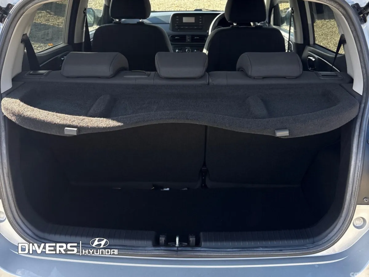 Hyundai i10 Hatchback, Petrol, 2020, Grey