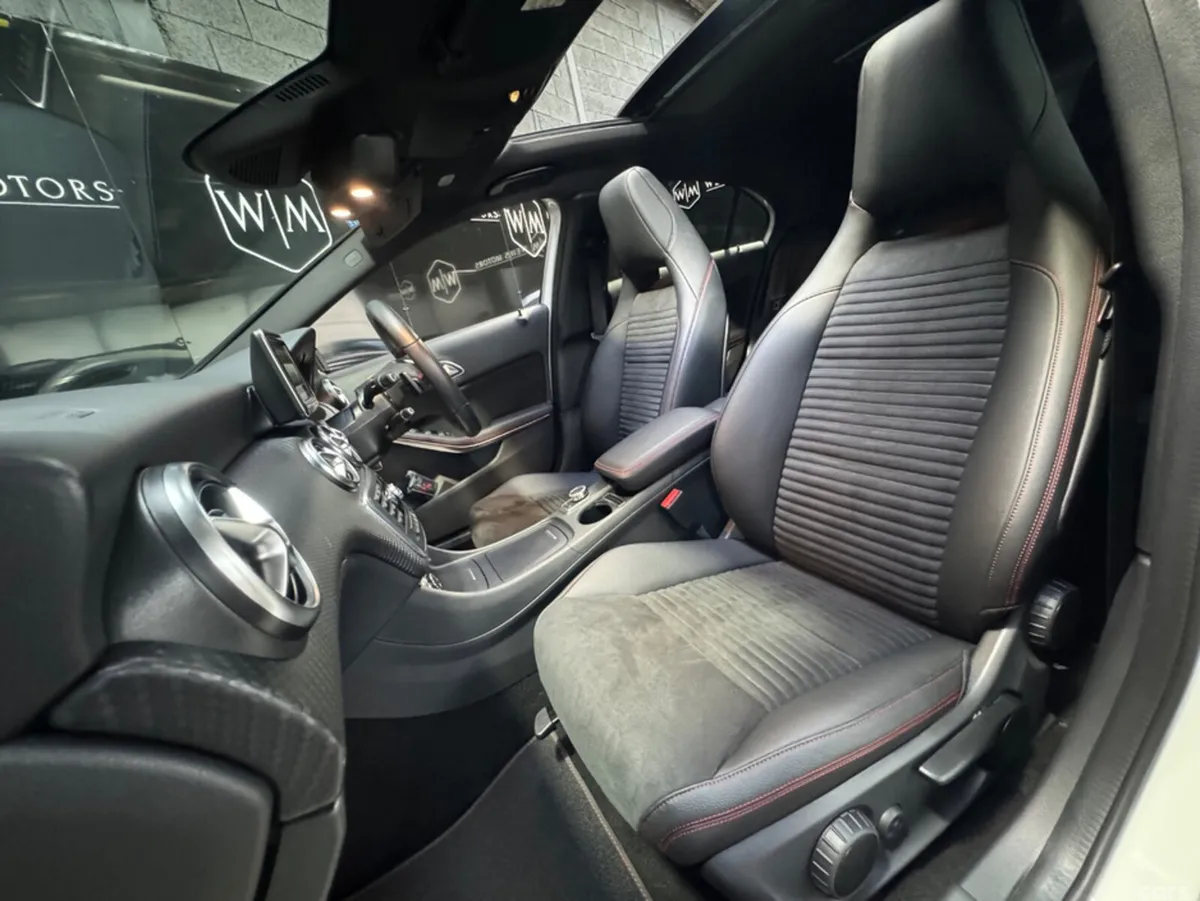 Mercedes-Benz A-Class Hatchback, Petrol, 2013, White