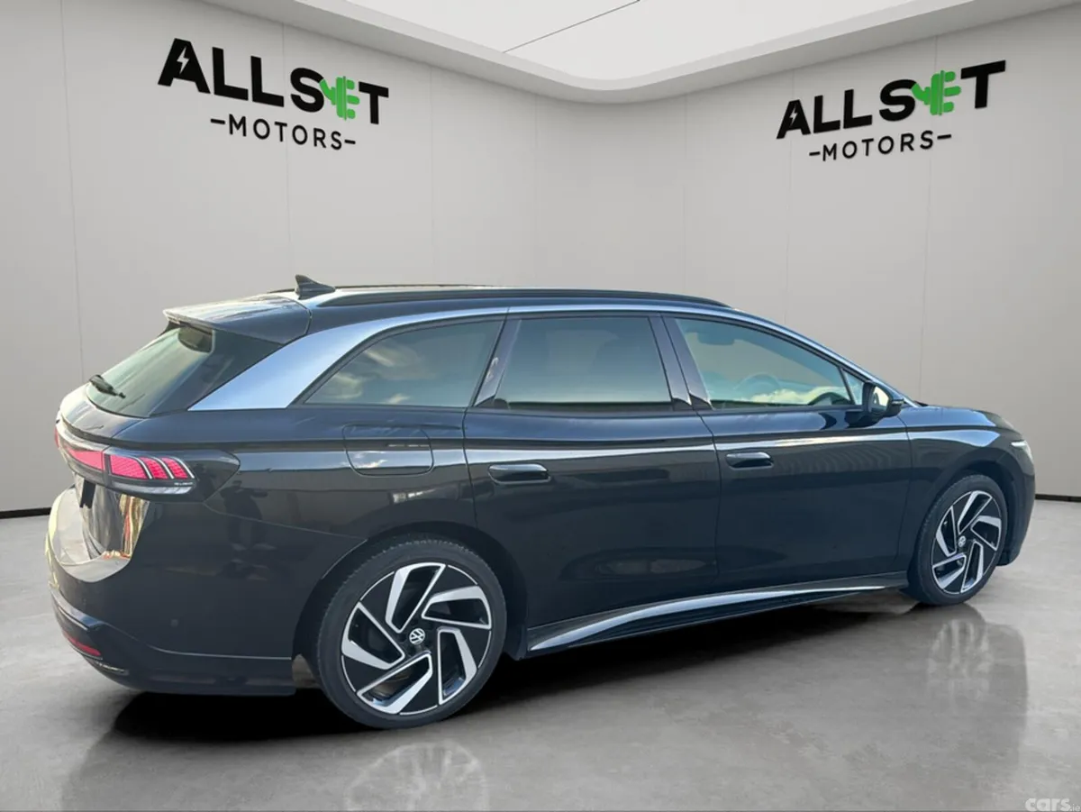 Volkswagen ID.7 Estate, Electric, 2025, Black