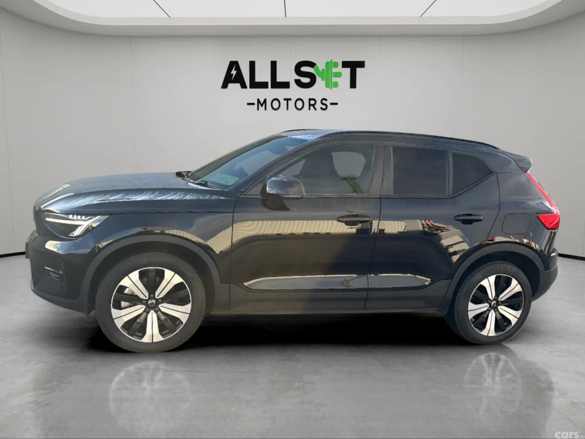 Volvo XC40 Estate, Electric, 2023, Black
