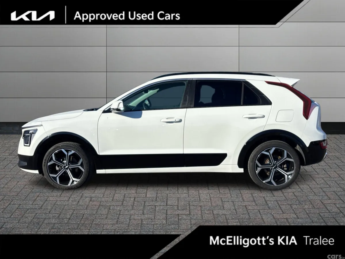 Kia Niro MPV, Petrol Plug-in Hybrid, 2026, White