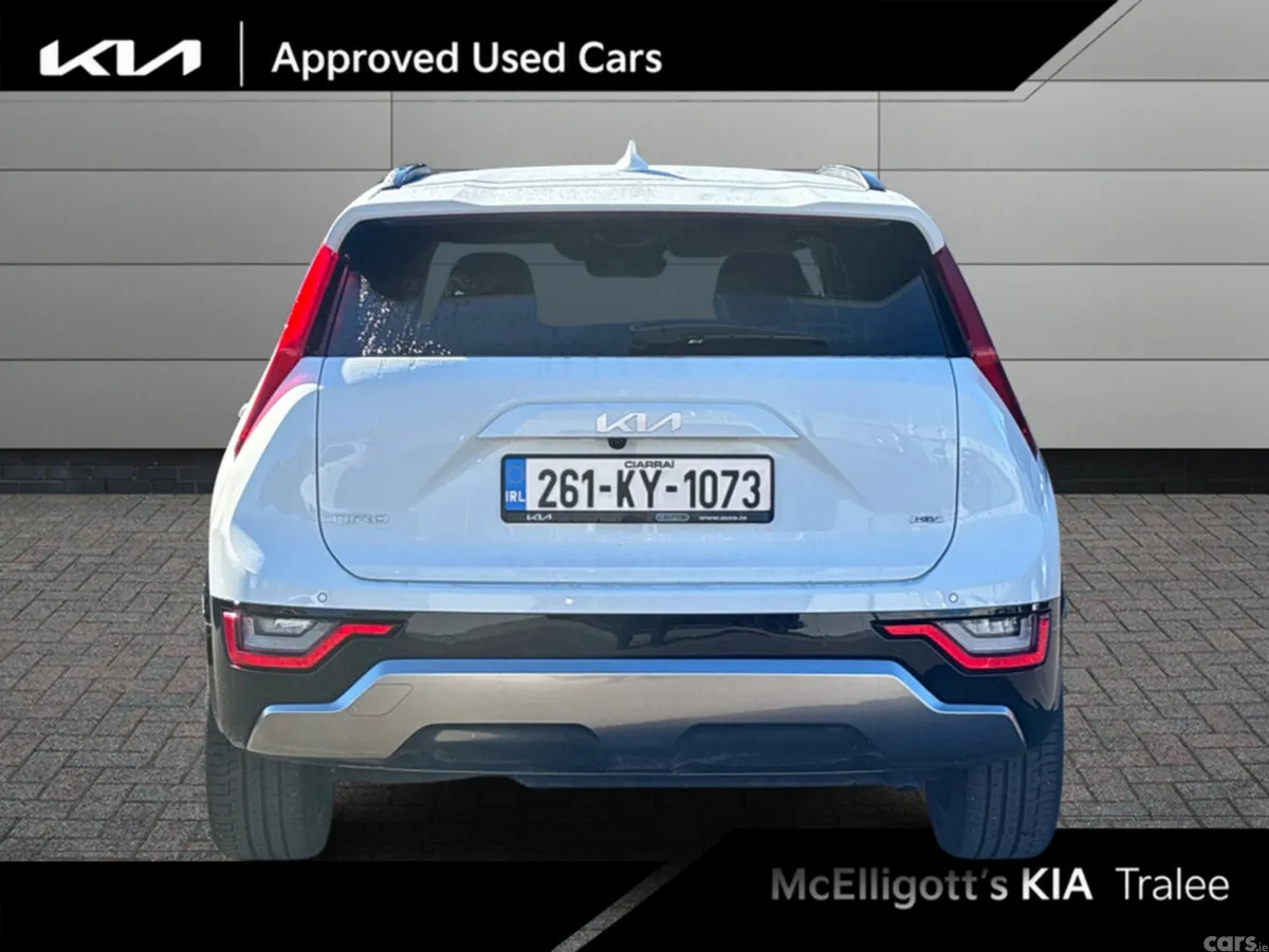 Kia Niro MPV, Petrol Plug-in Hybrid, 2026, White