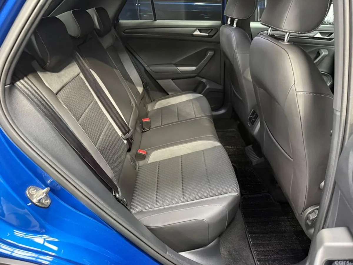 Volkswagen T-Roc SUV, Diesel, 2022, Blue