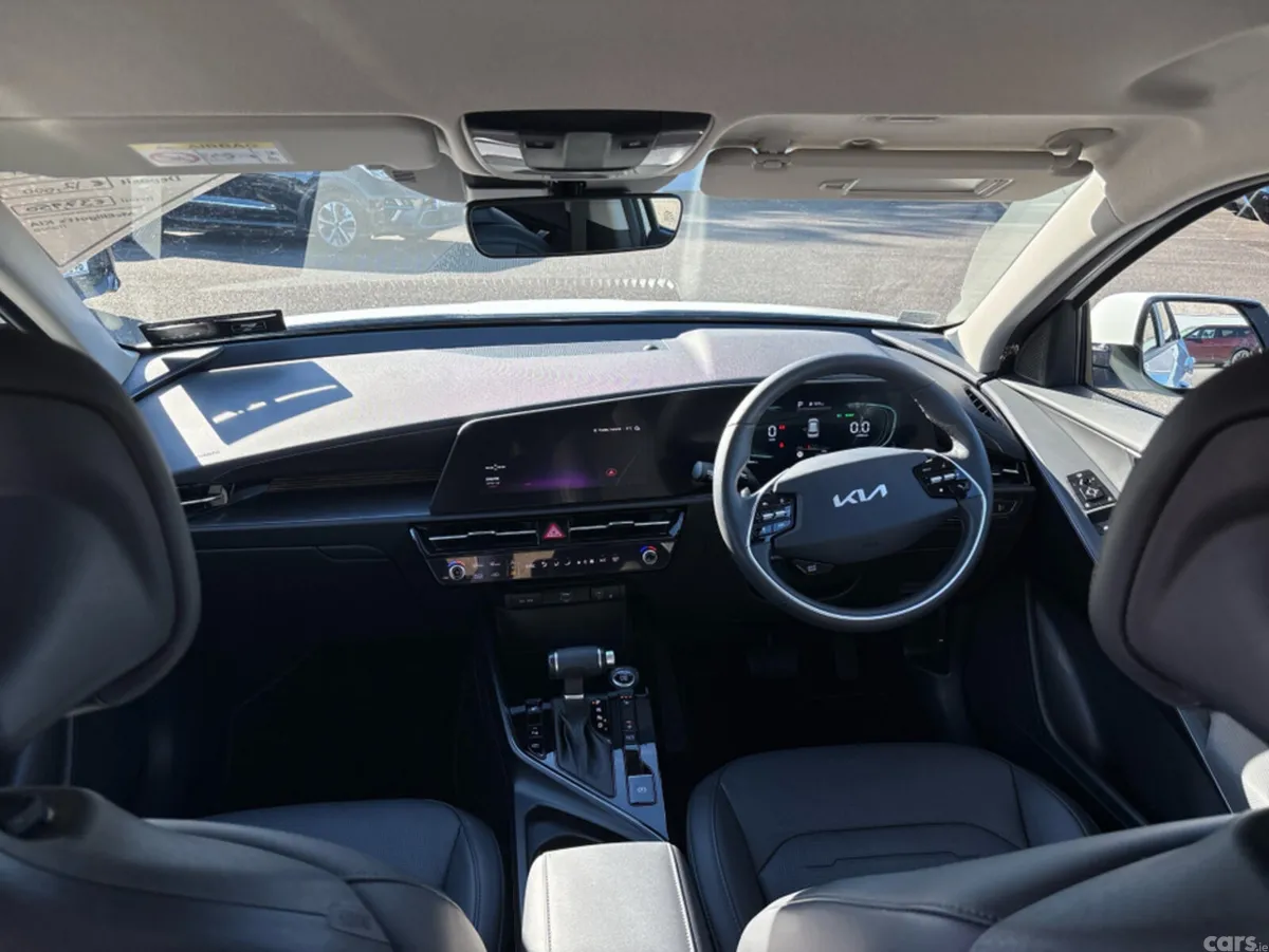 Kia Niro MPV, Petrol Plug-in Hybrid, 2026, White