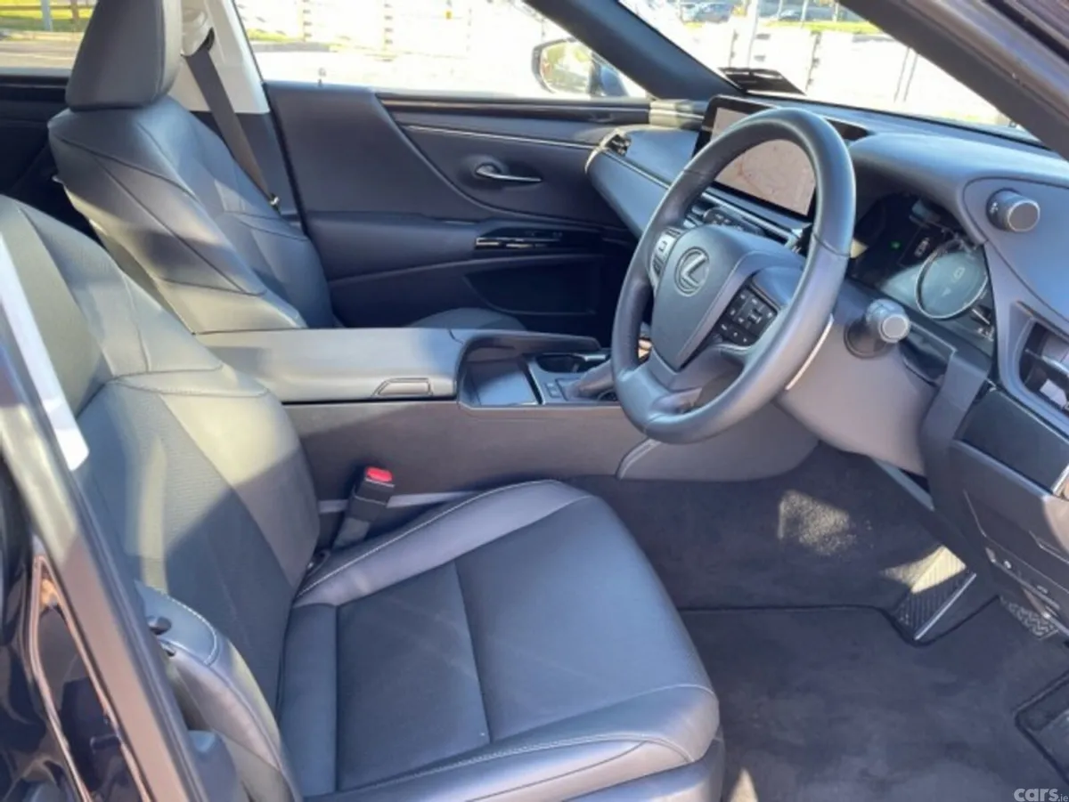 Lexus ES Saloon, Petrol Hybrid, 2025, Blue