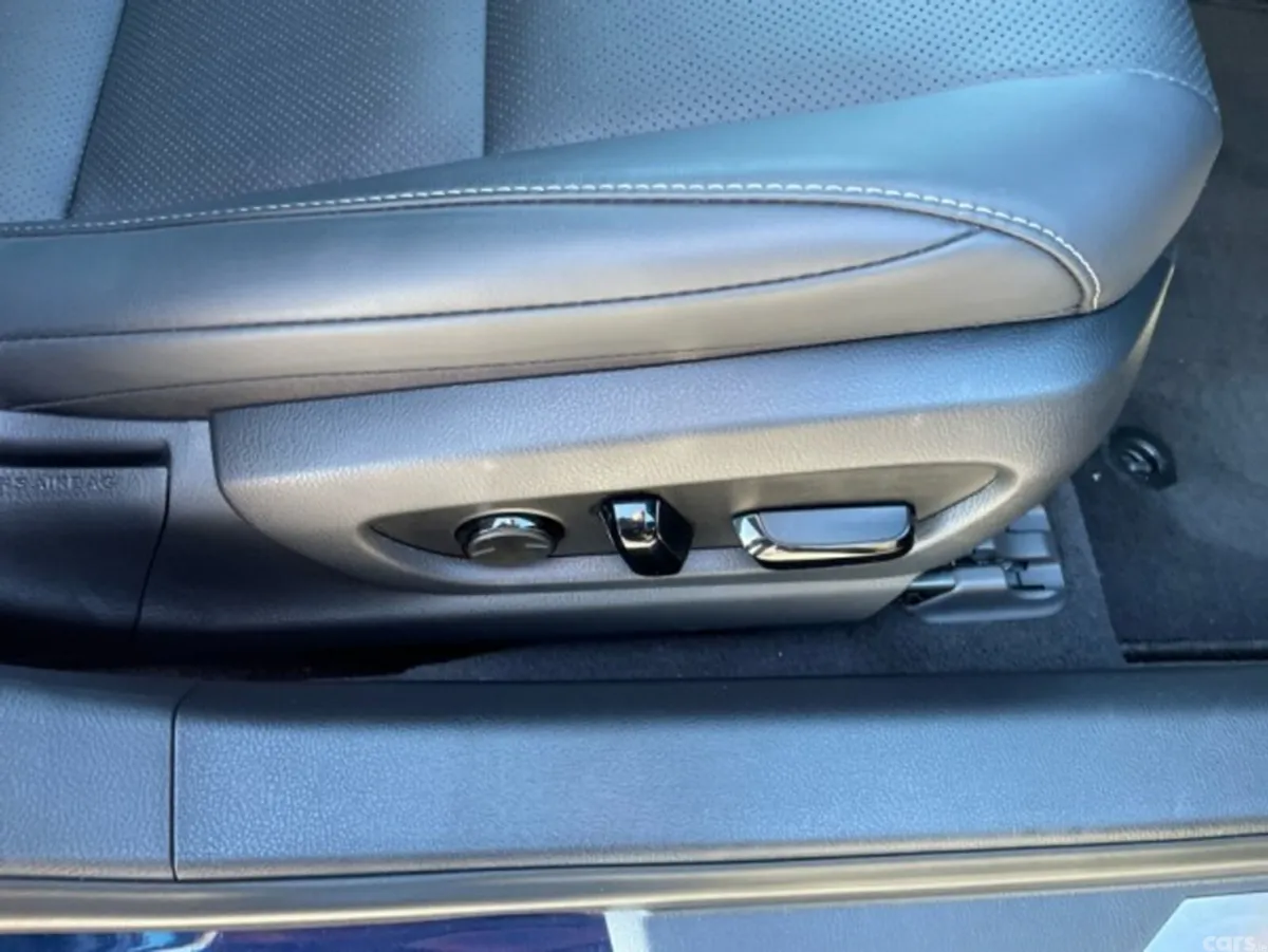 Lexus ES Saloon, Petrol Hybrid, 2025, Blue