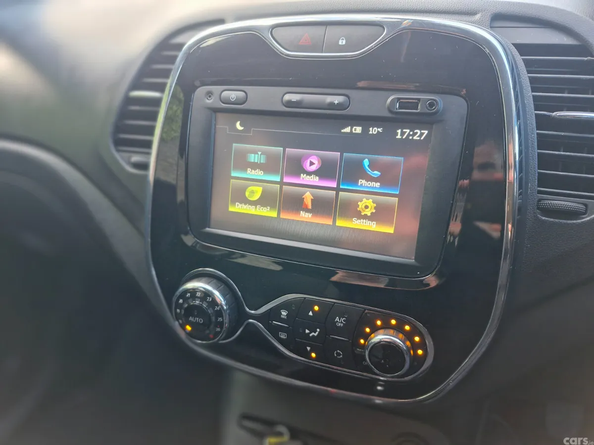 Renault Captur Hatchback, Petrol, 2016, Orange