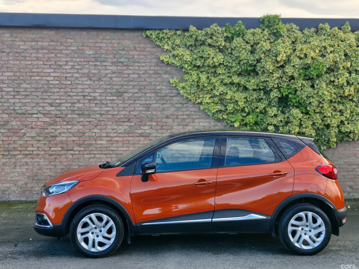 Renault Captur Hatchback, Petrol, 2016, Orange