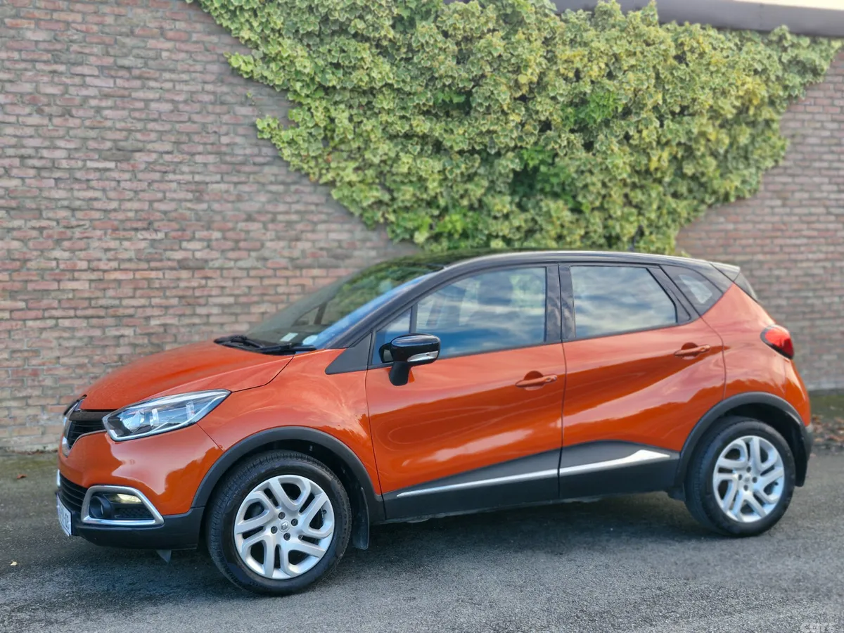 Renault Captur Hatchback, Petrol, 2016, Orange