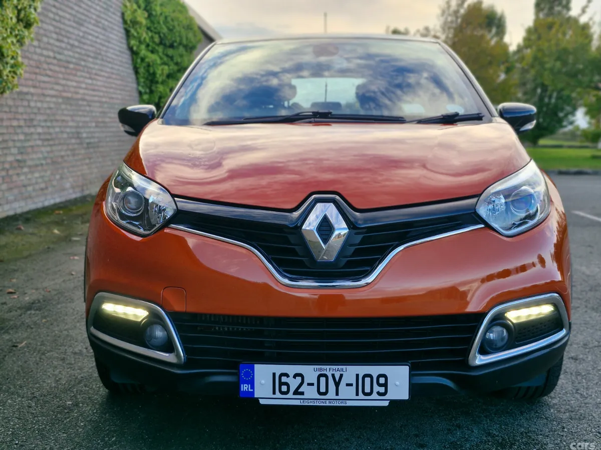 Renault Captur Hatchback, Petrol, 2016, Orange
