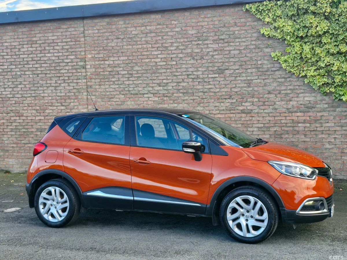 Renault Captur Hatchback, Petrol, 2016, Orange