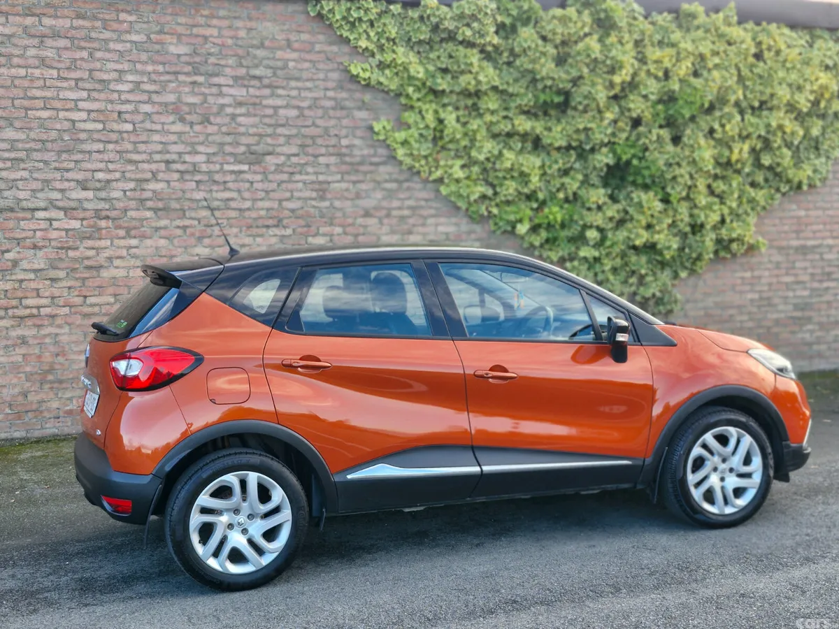Renault Captur Hatchback, Petrol, 2016, Orange