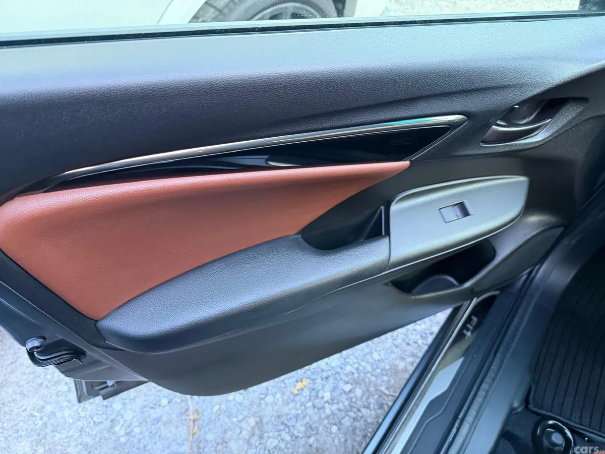 Honda Fit Hatchback, Petrol Hybrid, 2018, Grey