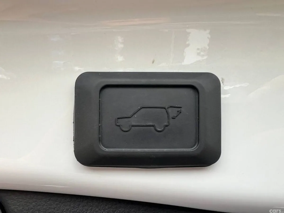 Toyota RAV4 Estate, Petrol Hybrid, 2023, White