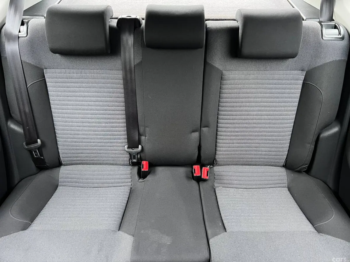 Volkswagen Polo Hatchback, Petrol, 2013, White