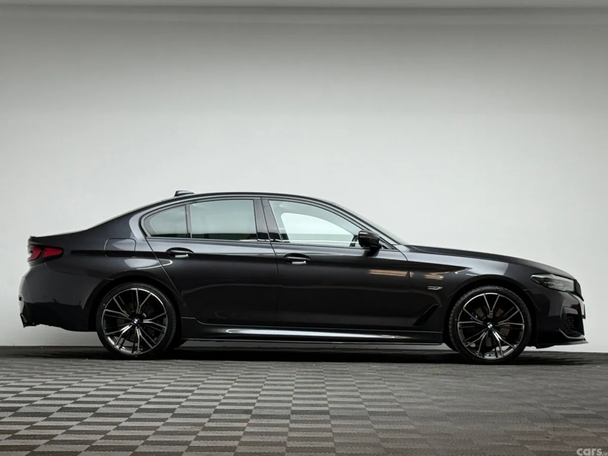 BMW 5-Series Saloon, Petrol Plug-in Hybrid, 2021, Grey