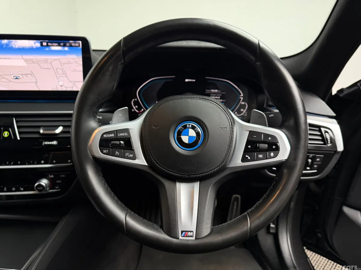 BMW 5-Series Saloon, Petrol Plug-in Hybrid, 2021, Grey