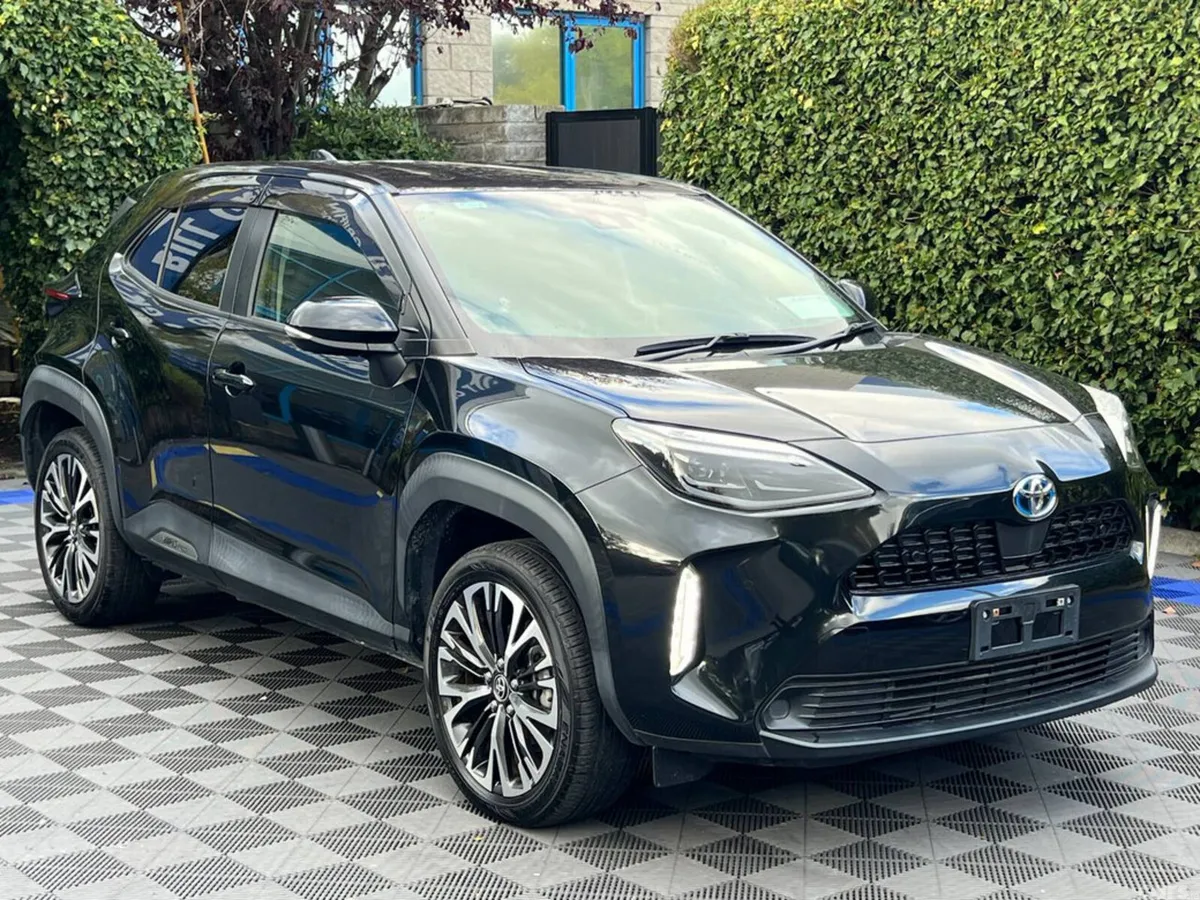 Toyota Yaris Cross Hatchback, Petrol Hybrid, 2021, Black