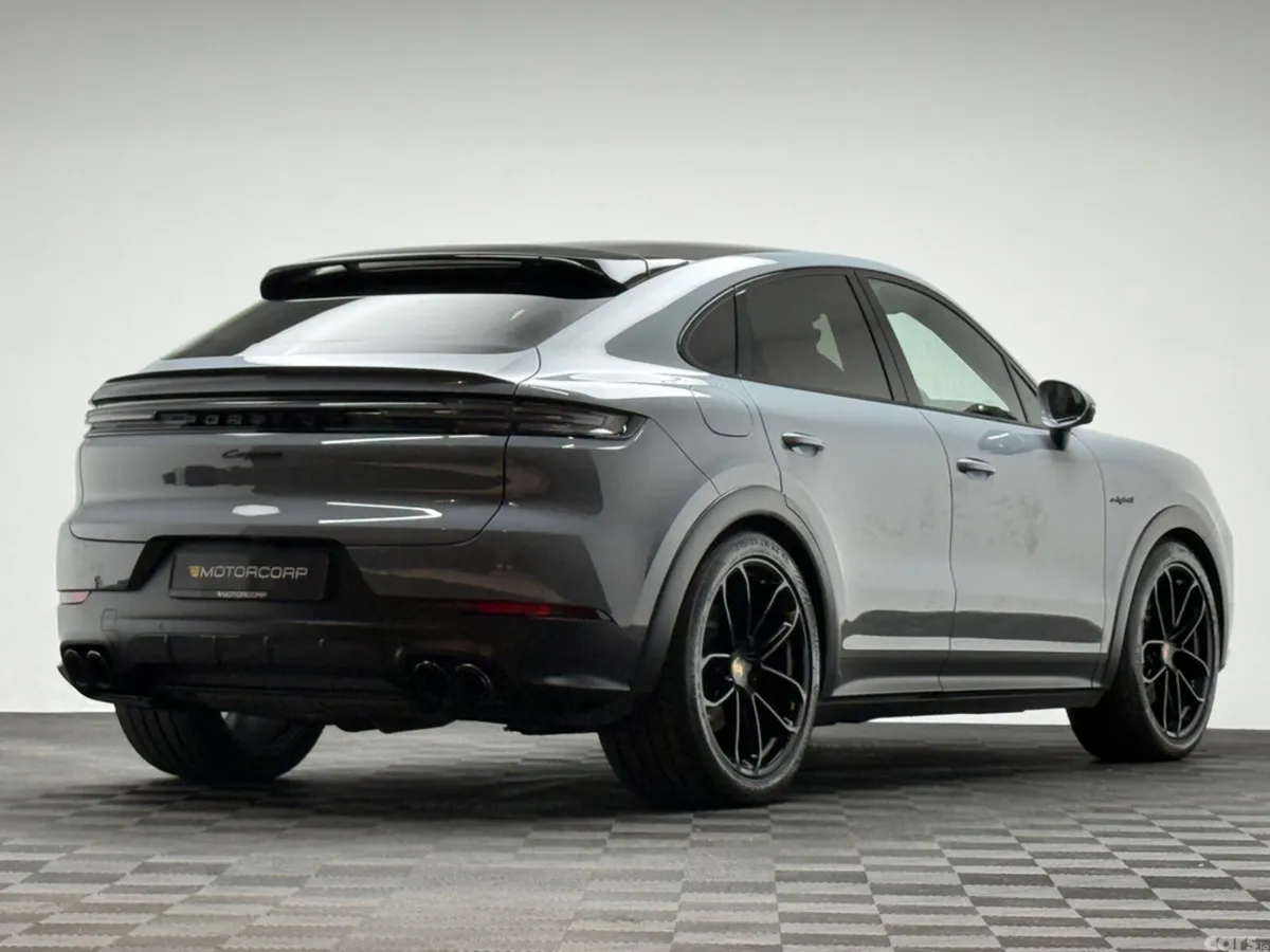 Porsche Cayenne Coupe, Petrol Plug-in Hybrid, 2024, Grey