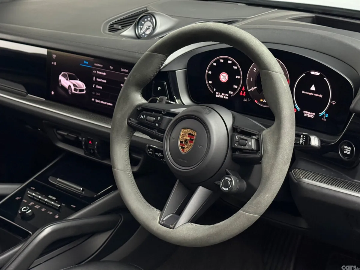 Porsche Cayenne Coupe, Petrol Plug-in Hybrid, 2024, Grey