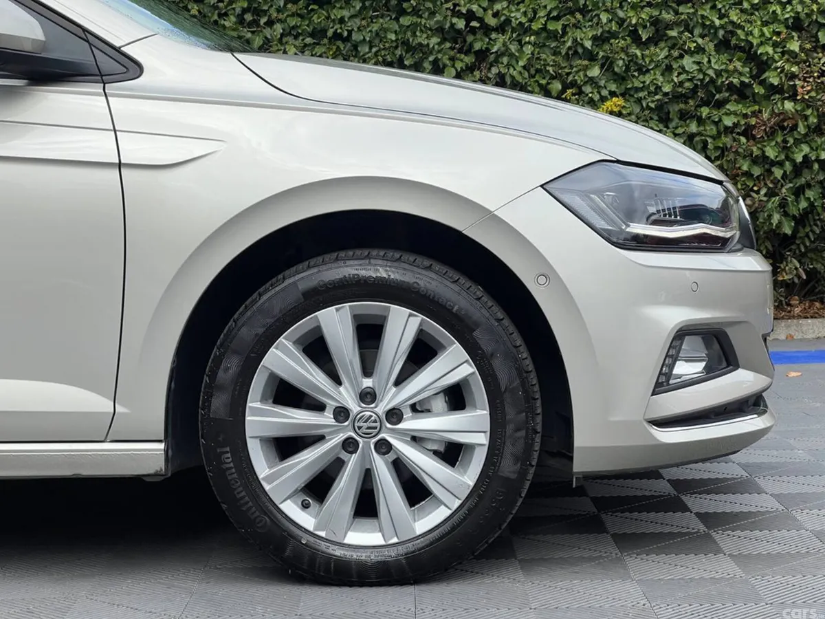 Volkswagen Polo Hatchback, Petrol, 2019, Gold
